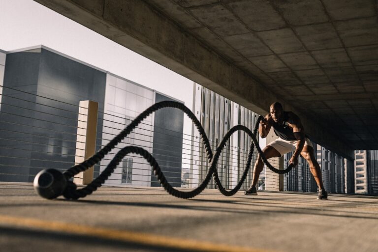 CrossFit vs Calisthenics: En Sammenligning af Træningsformer